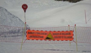 avalanche warning sign