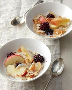 Bircher muesli with blackberries, sliced apples and toasted almonds