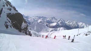 Is Alpe d'huez's celebrated La Sarenne the longest run in the Alps or not? 