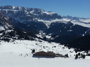 Seceda and the Daniel Hut, on the sunny side of Val Gardena