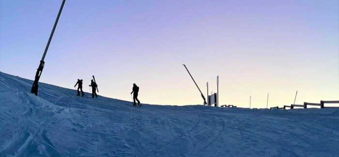 The return of primitive skiing